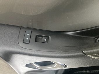 CHEVROLET CAMARO přední sedačky a tapecírunky - 8