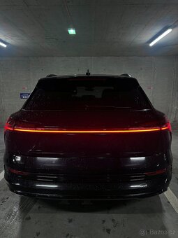 AUDI E-TRON 55 QUATTRO 300kw DPH ZÁRUKA - 8