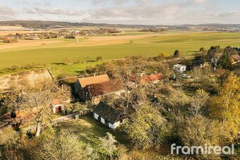 Prodej pozemky pro bydlení, 4 179 m2 - Staré Město - Bílá St - 8