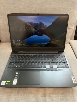 Lenovo Ideapad Gaming 3 - 8