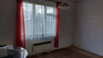 Prodej vily 160 m², pozemek 776 m² Červený Dvůr, Hradec Král - 8