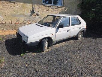 Škoda favorit 136l - 8