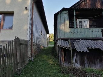Stavební pozemek, součástí je stavba - 8