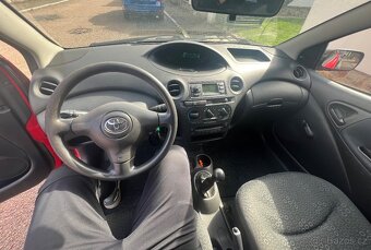 Toyota Yaris 3 dveřová r.v. 2004 - 8