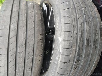 NOVÁ originál alu sada VW Passat B9 18" - 8