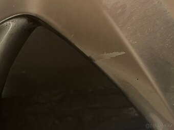 Prodám Kola Toyota 235/40R19 - 8