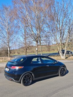 Civic 8G 1.8 103kw 720000km  - 8