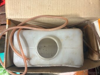 Náhradní díly z garáže - 8