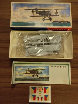 Modely letadel,plastové stavebnice. - 8