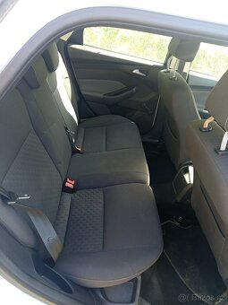 Ford Focus 1.0 benzín - 8