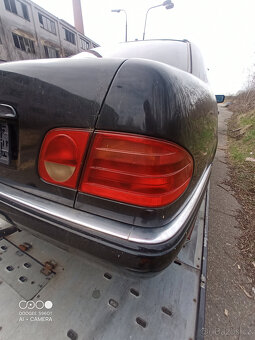 Prodám veškeré náhradní díly Mercedes Benz w210 300TD - 8