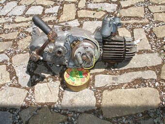 MOTOR JAWA 550/555 - 8