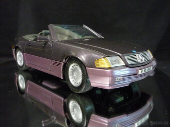 Mercedes Benz 500 SL fialový Maisto 1/18 - 8