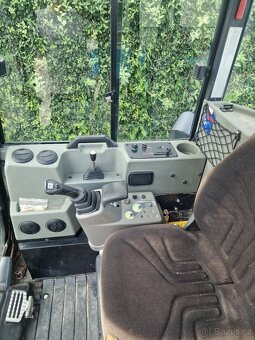 minirypadlo YANMAR VIO38 - 8