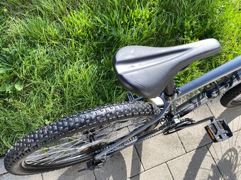 27.5" horské kolo Specialized Pitch rám M 16" - 8