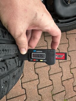 Kola VW 7J x 16H2, ET 45 s pneu NOKIAN - 8