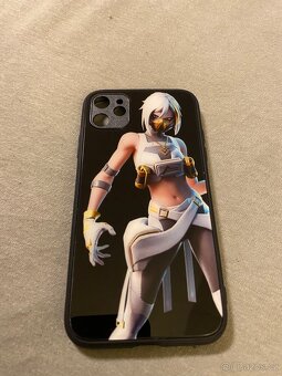 iPhone 11 64GB - 8