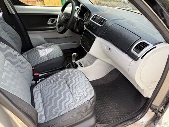 ŠKODA ROOMSTER 2007 1.4i 16v STYLE - 8