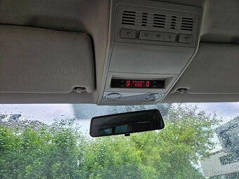 VW Multivan T5 2,5 TDI, Long, Manuál, REZERVACE - 8