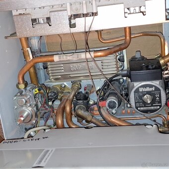 Plynový kotel Vaillant AtmoTecPro+termostat Vaillant colorma - 8