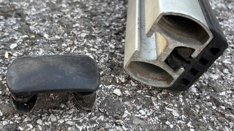 Příčníky Thule na VW T4 - 8