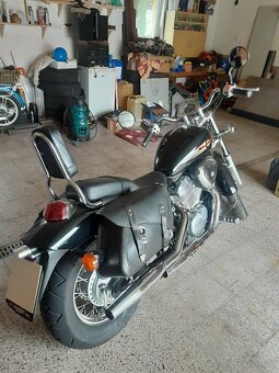 Honda SHADOW VT 600 C - 8