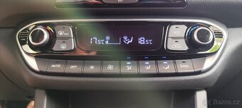 Hyundai i30 fastback - 8