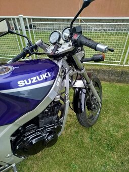Suzuki GS500E - 8