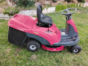 Sekací traktůrek Castelgarden XF140HD - 8