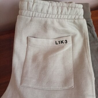 Chlapecké tepláky různých značek - 8