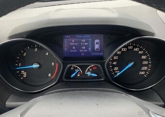 Ford Kuga 2.0TDCi 4x4 KŮŽE TEMPOMAT manuál 103 kw - 8