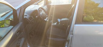 FORD FOCUS C-MAX 2,0TDCi98kw,rv4/2005,GHIA,ALU,2.MAJITELKA - 8