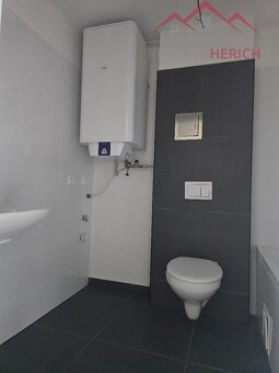Pronájem bytu 2+kk, rekonstrukce, 50 m2, Žižkovo náměstí - A - 8