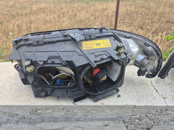 Přední světla Audi A8 D2 - 8