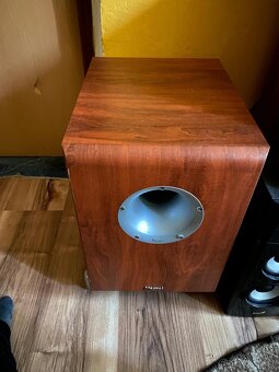 Sestava Denon zesilovač ,magnát subwoofer Elac stojne reprod - 8