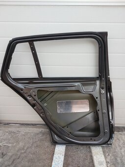 Mercedes benz W205 - dva skelety dveří + lampa - 8