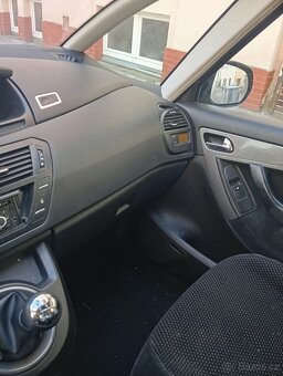 Citroen C4 grand Picasso - 8