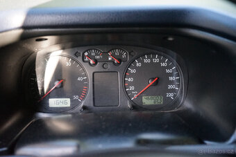 Volkswagen Caravelle T4 2,5 TDi 75 kW, 9 míst - 8