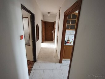 Byt 3+1/L+garáž+sklep, celk. 95 m2+pozem., Kamenice u Prahy - 8