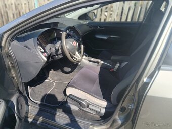 HONDA CIVIC FK1 - 8