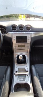 Ford S-max 2.0 TDCI 103 kw - 8