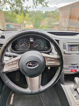 SUBARU  LEGACY  2,5 benzin , r.v. 2012 - 8