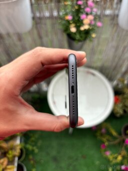 Iphone 11 - 8