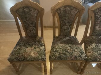 Jídelní stůl a židle - 8