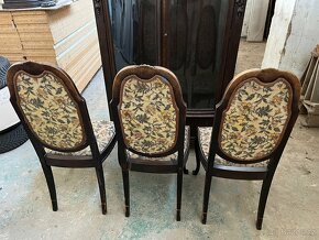 Starožitný nábytek - 8