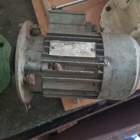 Prodám plně funkční elektromotory - 8