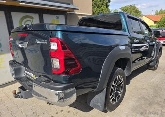 Toyota Hilux 2.8-4x4-EXECUTIVE-TAŽNÉ 3,5t - 8