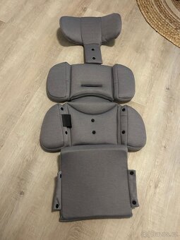 Nuna Rebl Plus - dětská autosedačka - 8