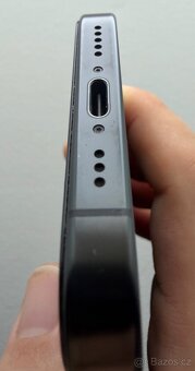 IPhone 16 Pro Black Titanium 256GB + příslušenství - 8