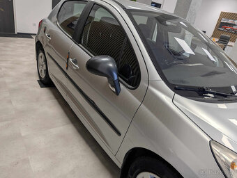 Peugeot 207 1,4 i - 8
